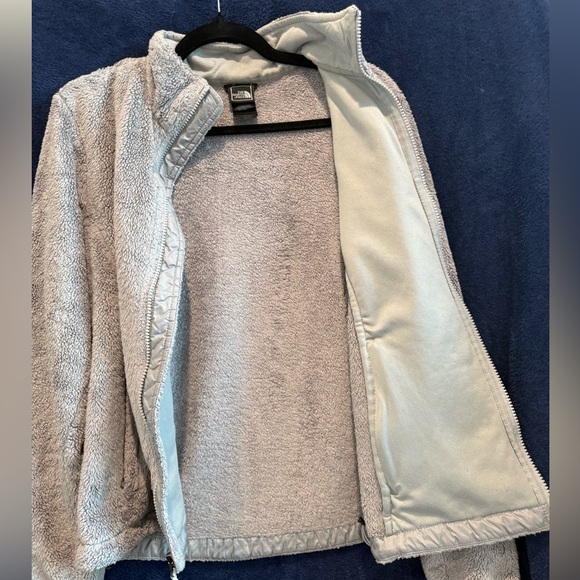 The North Face Women’s Gray Fleece Jacket - Picture 5 of 9